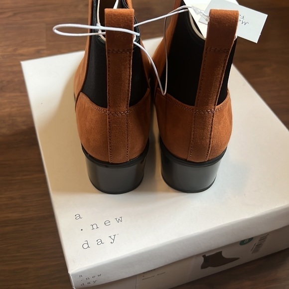 A New Day Gwen Boots Faux Suede Memory Foam Cognac Brown - Picture 4 of 8